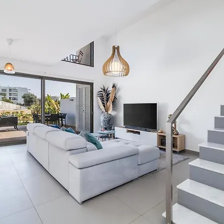 Vila Family 3 Bedrooms Private Rooftop With Pool